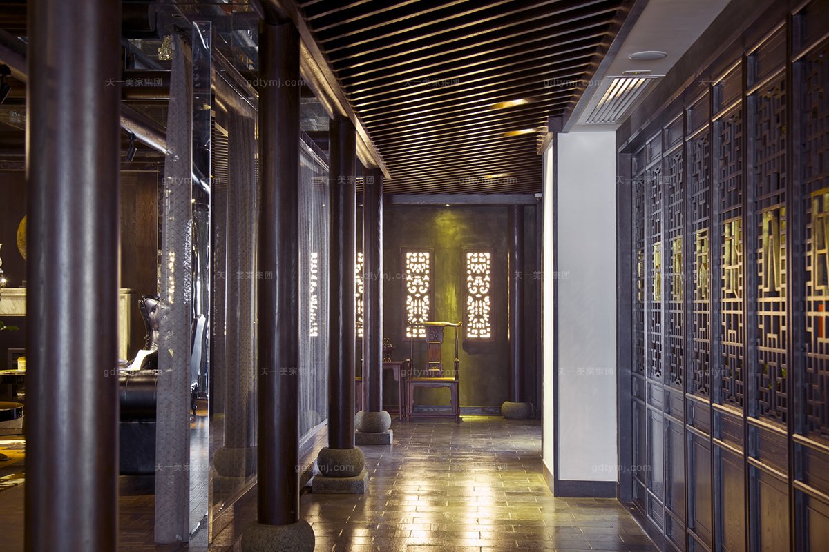 國內名貴會所紅木家具品牌天一會過道