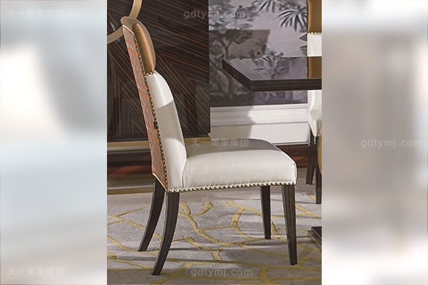 高端別墅后現(xiàn)代輕奢風格品牌家具黑檀木皮拼花餐廳家具餐桌椅組合餐椅